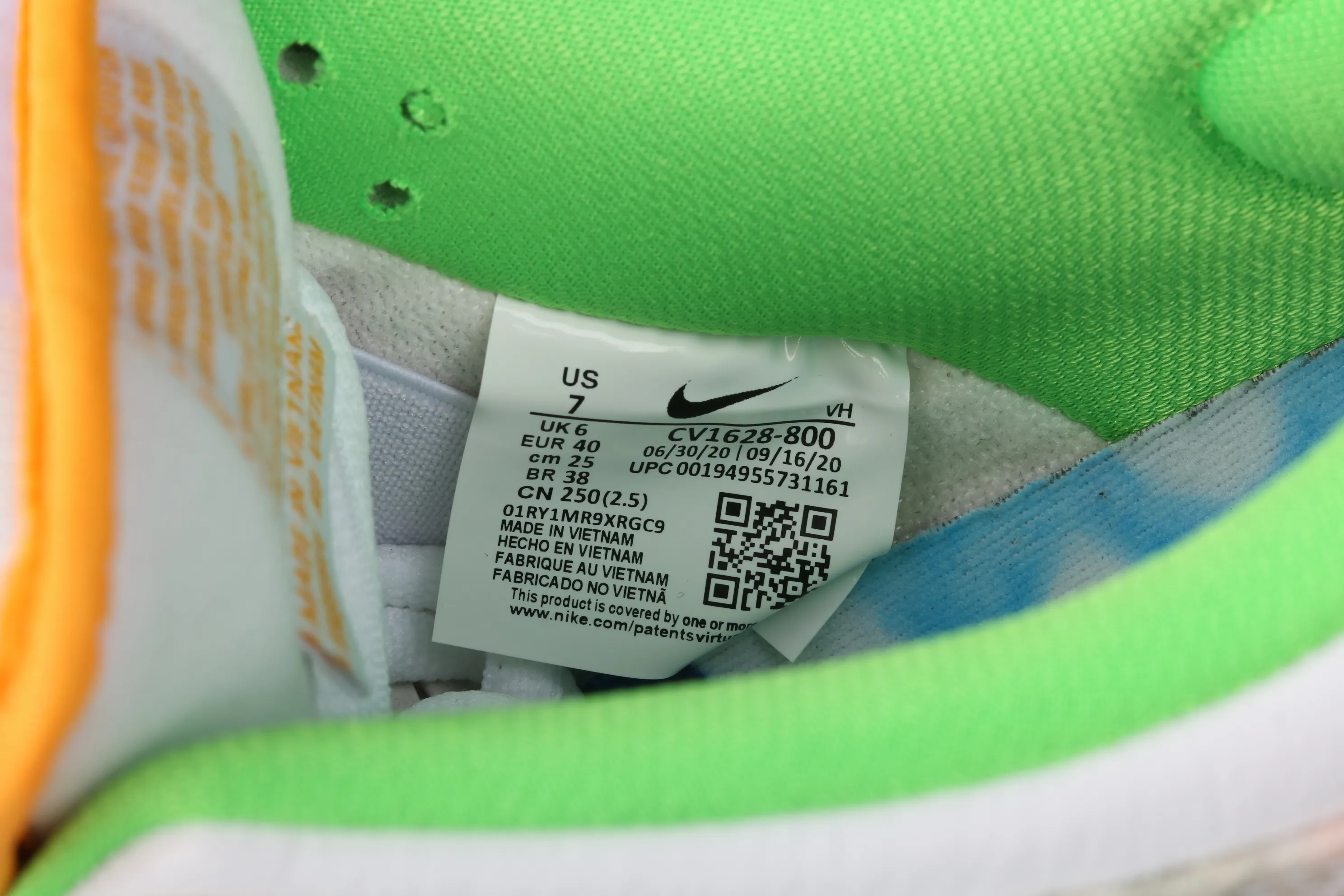 All Categories Nk SB Dunk Series Nk SB Dunk Low Low-top Skateboard Shoes F Version Big Box Nk SB Dunk Low "CNY" Joint Model Chinese New Year Mandarin Duck Tie-Dye Low-top Skateboard Shoes CV1628-800